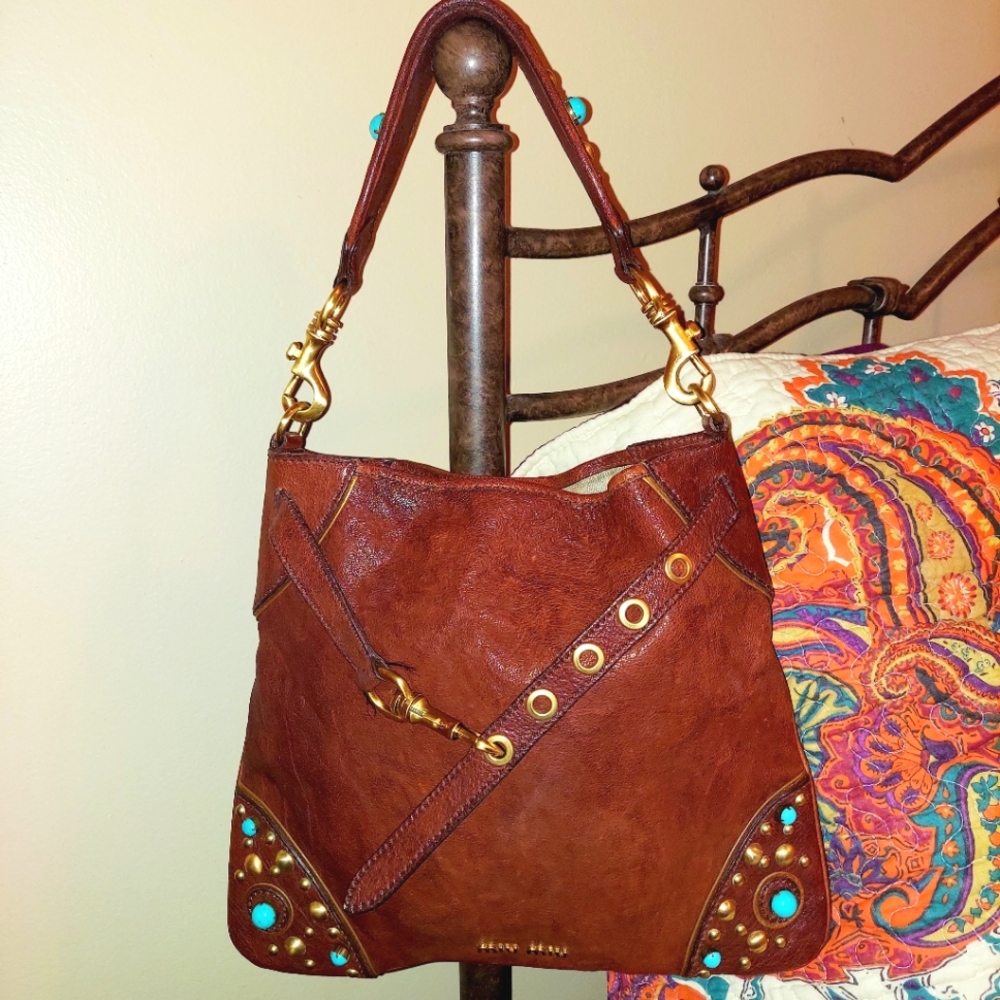✅️SOLD✅️Host Pick x2 MIU MIU/PRADA Leather Bag w/dust bag - Picture 3 of 17
